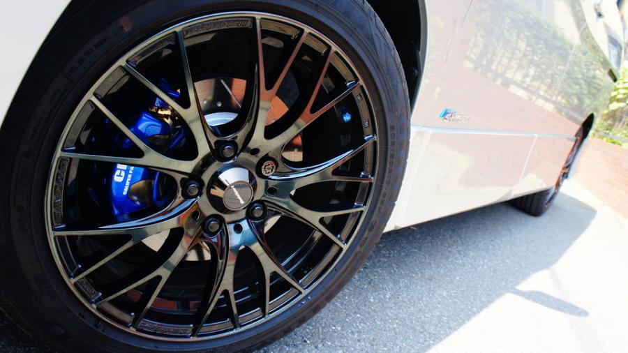 キャリパー塗装施工事例：ニッサン・セレナ　キャリパー塗装　COLOR:#1115 Deep marine blue　ローター加工：Type:DP IMG69_1767_h3if1e_sub10.jpg