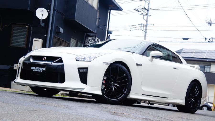 キャリパー塗装施工事例：ニッサんGT-R　キャリパー塗装　COLOR:ボディー同色系 IMG69_1790_vGuo5t_sub8.jpg