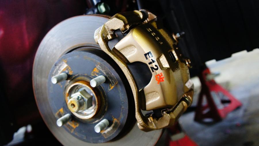 キャリパー塗装施工事例：ニッサンノート　キャリパー塗装　COLOR:#1107 Platinum new bronze pearl metallic IMG69_1833_RUcvfD_sub1.jpg