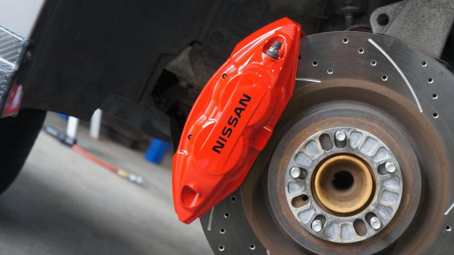 キャリパー塗装施工事例：フェアレディーZ　キャリパー塗装COLOR:#001 Italian losso solid　ローター加工Type:C6S8D IMG69_2183_nKeVEh_sub1.jpg