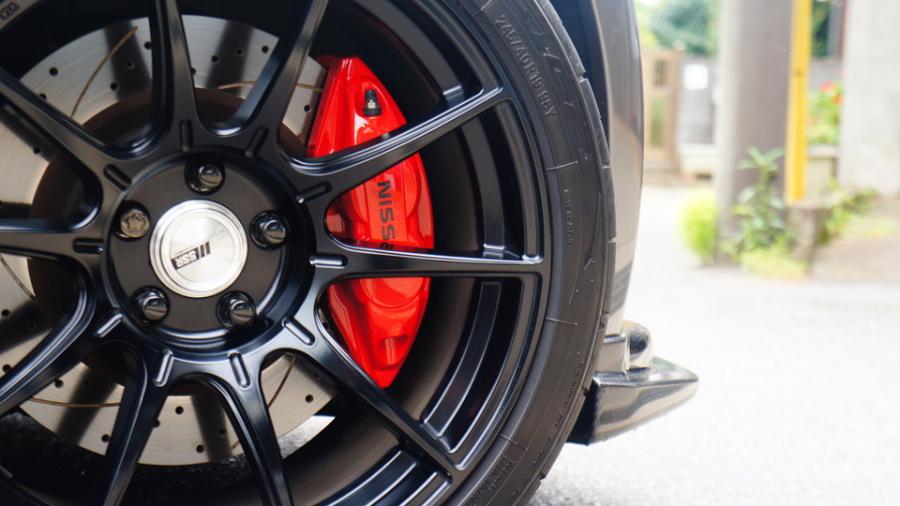 キャリパー塗装施工事例：フェアレディーZ　キャリパー塗装COLOR:#001 Italian losso solid　ローター加工Type:C6S8D IMG69_2183_nKeVEh_sub6.jpg