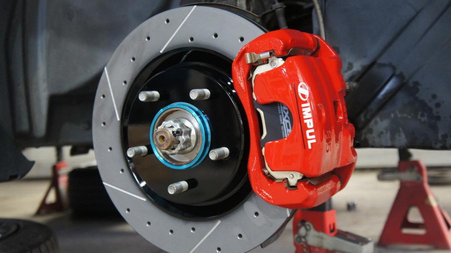 キャリパー塗装施工事例：ニッサンジューク　キャリパー塗装COLOR:#001 Italian losso solid　ローター塗装COLOR:#005 Deep coal black　ローター加工Type:DS4 IMG69_2188_At6WNF_sub1.jpg