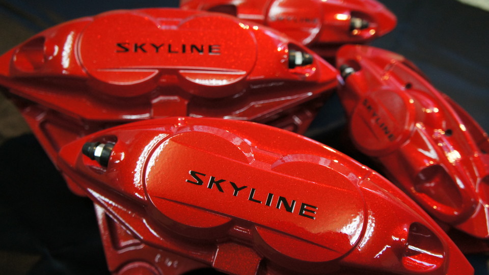 スカイラインakebonoキャリパー　塗装色：#010 premiun rouge candy red
