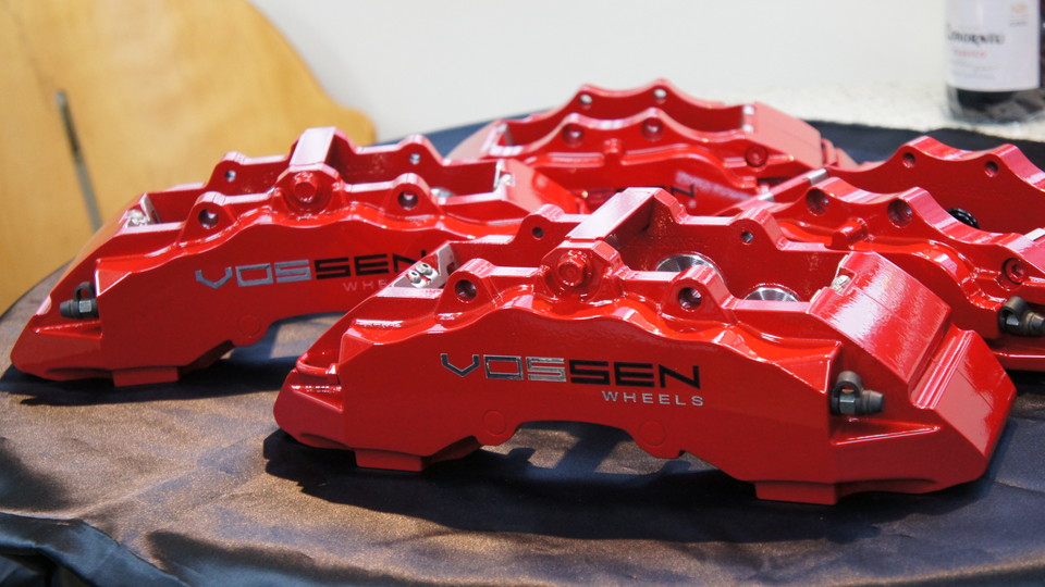 ニッサン用社外キャリパー塗装8POT、6POT　カラー：#010 premiun rouge candy red