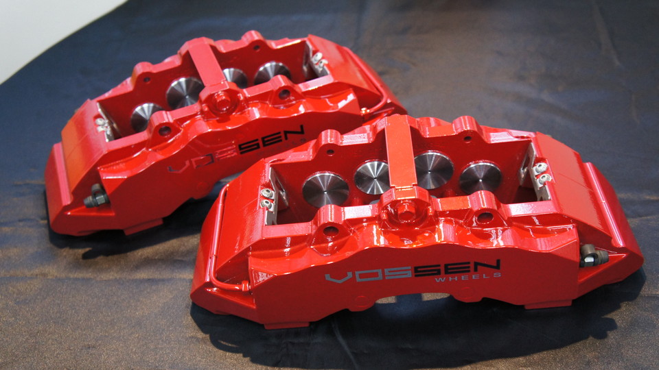 キャリパー塗装施工事例：ニッサン用社外キャリパー塗装8POT、6POT　カラー：#010 premiun rouge candy red IMG69_669_RWxEfh_sub1.jpg