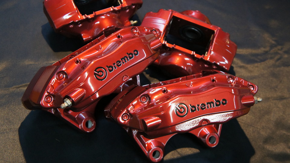 キャリパー塗装施工事例：ニッサンＧＴ-Ｒ純正キャリパー塗装　カラー：オリジナルレッド IMG69_676_zrMi7s_sub1.jpg