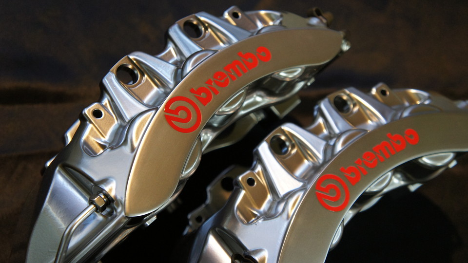 キャリパー塗装施工事例：ニッサンGT-R用ブレンボキャリパー塗装　カラー：#055 super shining silver(metal finish) IMG69_719_VpeGKM_sub2.jpg