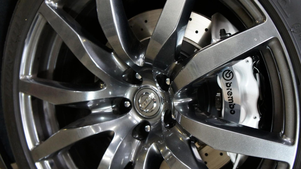 キャリパー塗装施工事例：ニッサン35GT-R 北米モデル キャリパー塗装＆ハイポリッシュ加工★COLOR:premium white pearl#007 IMG69_776_gPZpod_sub3.jpg