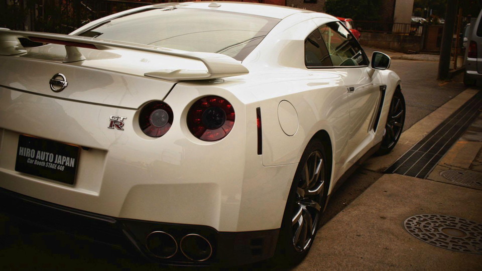 キャリパー塗装施工事例：ニッサン35GT-R 北米モデル キャリパー塗装＆ハイポリッシュ加工★COLOR:premium white pearl#007 IMG69_776_gPZpod_sub8.jpg