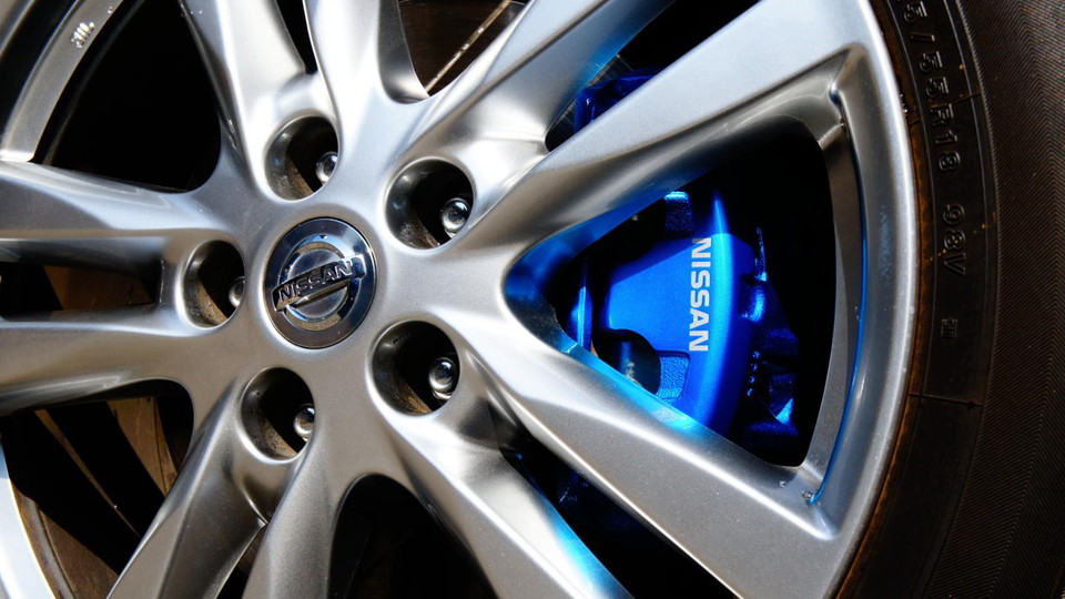 日産エルグランドHighwaySTARキャリパー塗装★COLOR:CHARMGROSSCANDYBLUE #1111＆ローター加工Type:SD