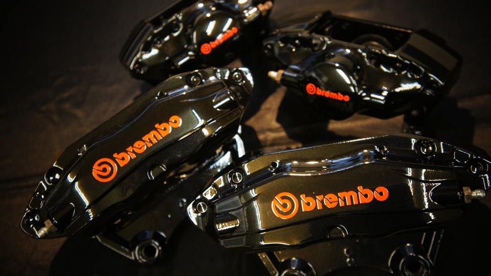 キャリパー塗装施工事例：ニッサンGT-Rブレンボキャリパー塗装　COLOR：オリジナルブラックにて調色 IMG69_972_F1b2NK_sub1.jpg