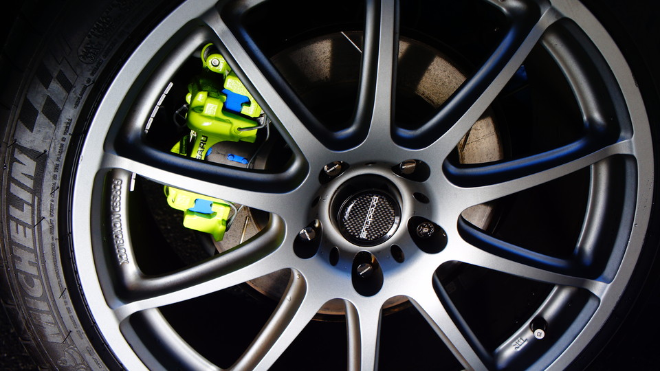 キャリパー塗装施工事例：スバルWRX-S4社外キャリパー塗装＆交換一式　COLOR：アシッドグリーン＆ローター加工Type:S IMG70_1244_H87q7B_sub6.jpg