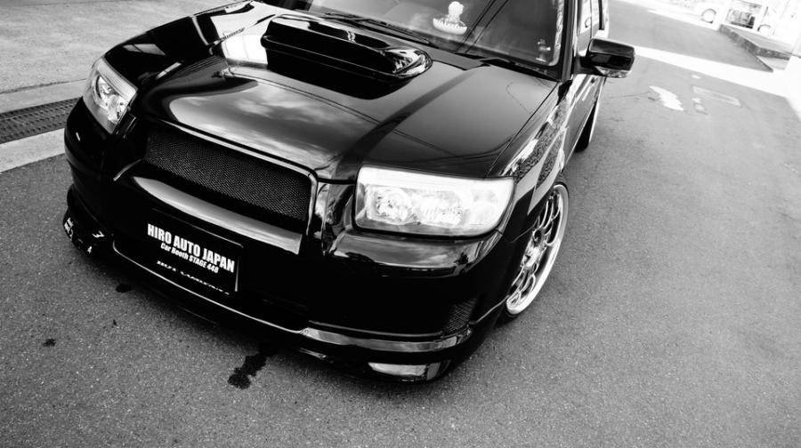 フォレスター・社外キャリパー塗装　COLOR：#020 hawaiian passion yellow