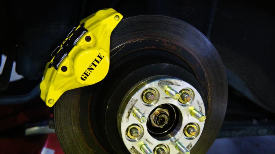 キャリパー塗装施工事例：フォレスター・社外キャリパー塗装　COLOR：#020 hawaiian passion yellow IMG70_1363_YcT0am_sub2.jpg