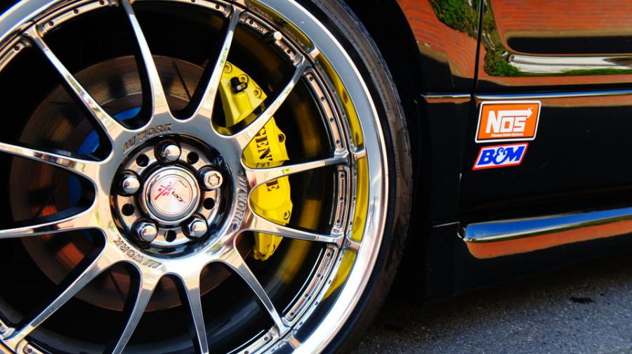 キャリパー塗装施工事例：フォレスター・社外キャリパー塗装　COLOR：#020 hawaiian passion yellow IMG70_1363_YcT0am_sub5.jpg