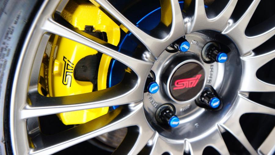 キャリパー塗装施工事例：インプレッサWRX　キャリパー塗装　COLOR:#020 hawaiian passion yellow IMG70_1397_WQ7xaU_sub7.jpg