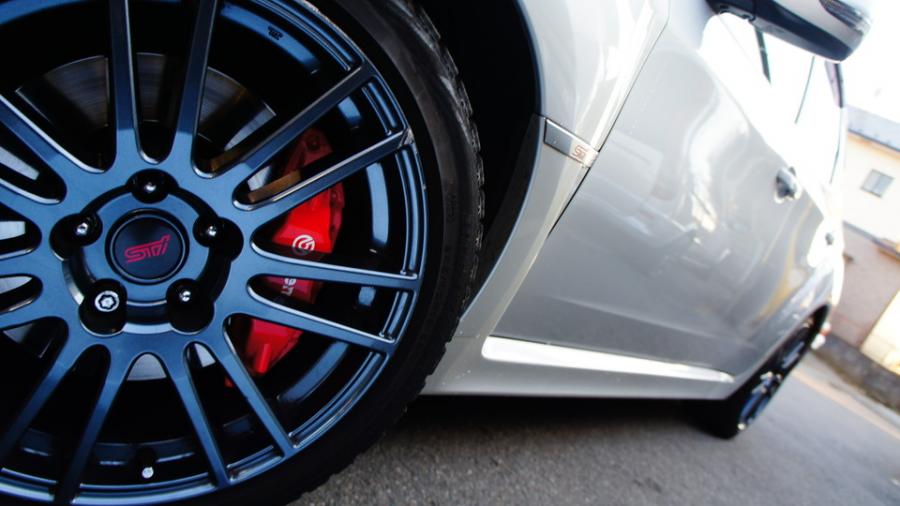 キャリパー塗装施工事例：スバルWRX STI　キャリパー塗装　COLOR:#1112 Racing red IMG70_1512_1n8s3w_sub7.jpg