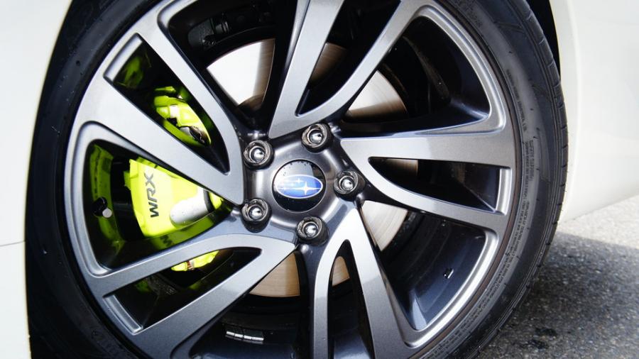 キャリパー塗装施工事例：スバルWRX　キャリパー塗装　COLOR:#1116 Acid green IMG70_1642_nDNBZW_sub5.jpg