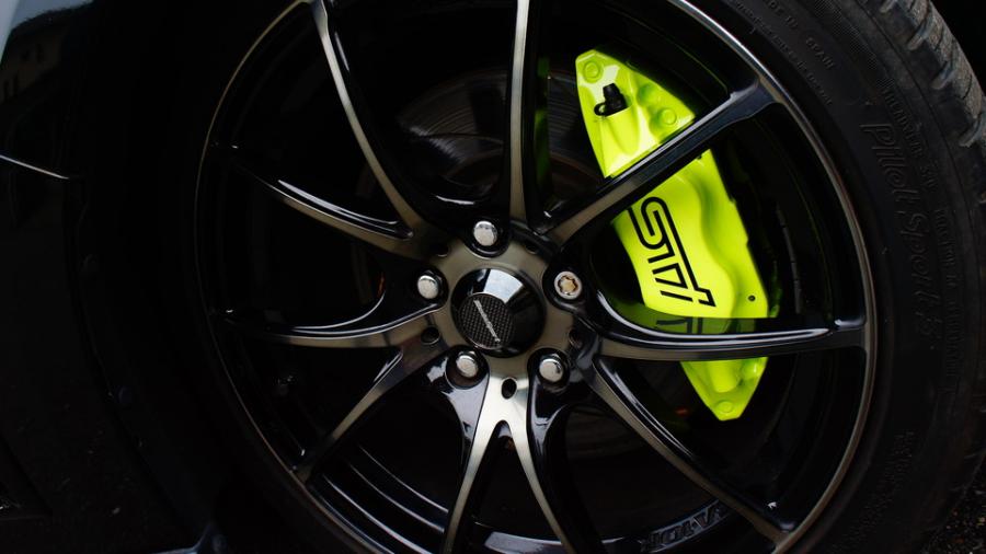 キャリパー塗装施工事例：インプレッサ　キャリパー塗装＆ローター加工　COLOR:#1116 Acid green　加工Type:C6S IMG70_1647_upsKzj_sub5.jpg