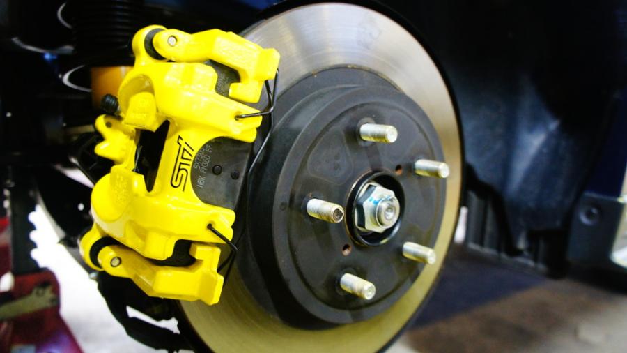 キャリパー塗装施工事例：スバルS4　キャリパー塗装　COLOR:#020 hawaiian passion yellow IMG70_1656_ip8zHs_sub1.jpg