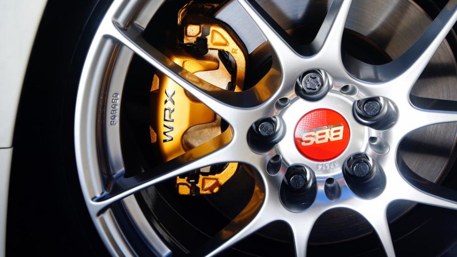 キャリパー塗装施工事例：スバルWRX　キャリパー塗装　COLOR:#003 Tokyo midnight gold IMG70_1773_N3BUeE_sub6.jpg