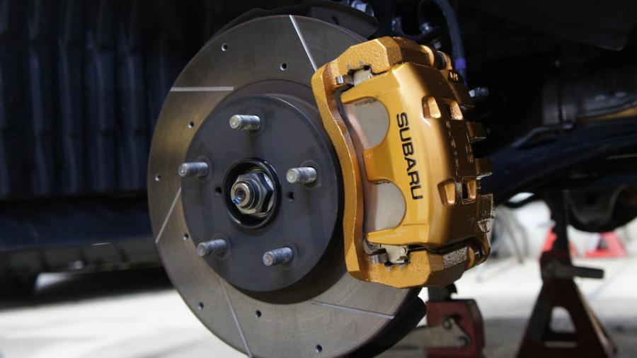 キャリパー塗装施工事例：フォレスター　キャリパー塗装COLOR:#003 Tokyo midnight gold　ローター加工Type:6SD　ディクセルMタイプパット前後装着 IMG70_1928_x4eccs_sub1.jpg