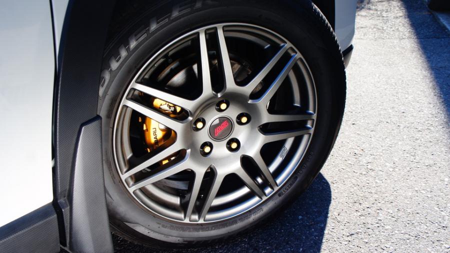 キャリパー塗装施工事例：フォレスター　キャリパー塗装COLOR:#003 Tokyo midnight gold　ローター加工Type:6SD　ディクセルMタイプパット前後装着 IMG70_1928_x4eccs_sub4.jpg