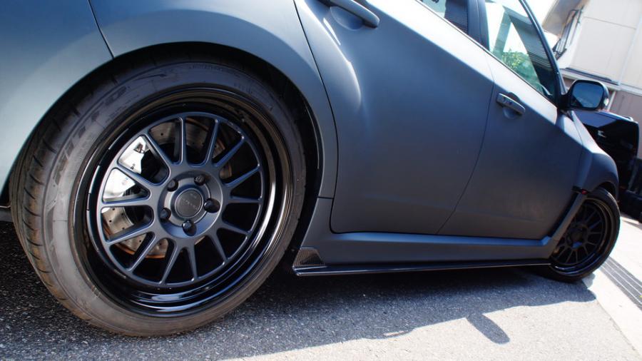 キャリパー塗装施工事例：インプレッサ　キャリパー塗装COLOR:#007 Premium whitepearl　ローター塗装COLOR:#005 Deep coal black IMG70_1951_MXOpUj_sub7.jpg