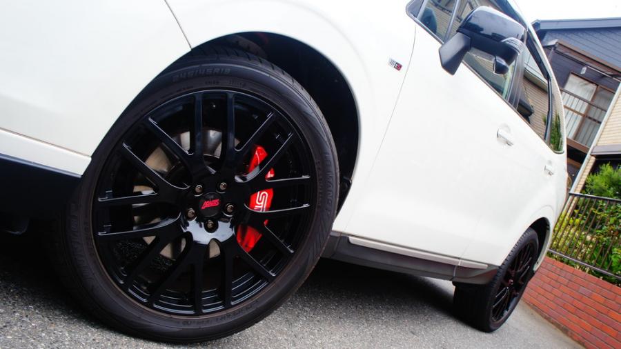 キャリパー塗装施工事例：スバルフォレスターSTI　キャリパー塗装COLOR:#001 Italian losso solid IMG70_2146_Qs2R6h_sub4.jpg