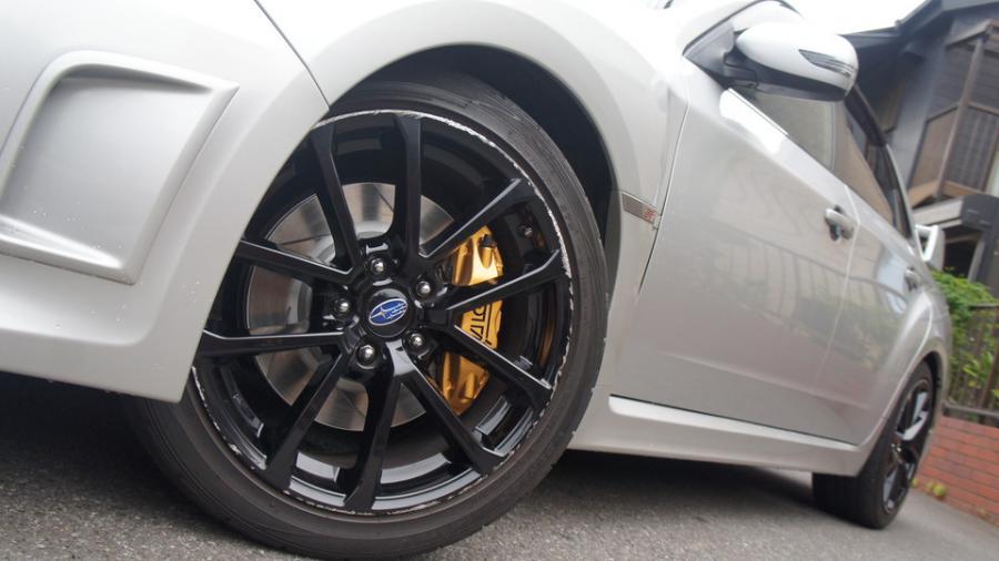 キャリパー塗装施工事例：スバルインプレッサSTI　キャリパー塗装　COLOR:#003 Tokyo midnight gold IMG70_2156_cPKmEq_sub3.jpg