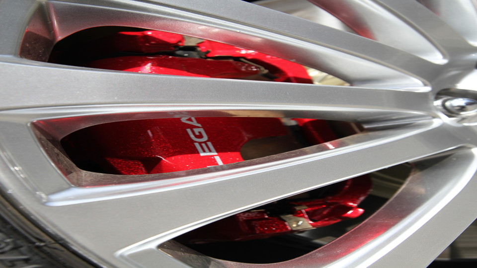 キャリパー塗装施工事例：レガシィ純正キャリパー塗装＆ローター塗装　カラー：	#011 royal flash candy red＆#008 flash champagne gold IMG70_696_2nBLPR_sub3.jpg