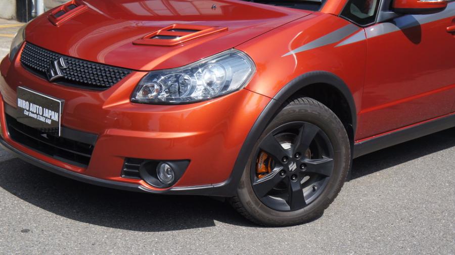 スズキ・SX４　キャリパー塗装　COLOR：#030 Royal art pearl orange gold