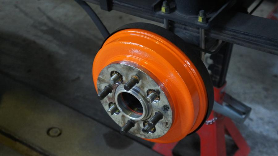 キャリパー塗装施工事例：スズキエブリィトラック　キャリパー塗装＆ローター塗装　COLOR:#1110 Valencia premium orange IMG71_1759_3xG9km_sub1.jpg