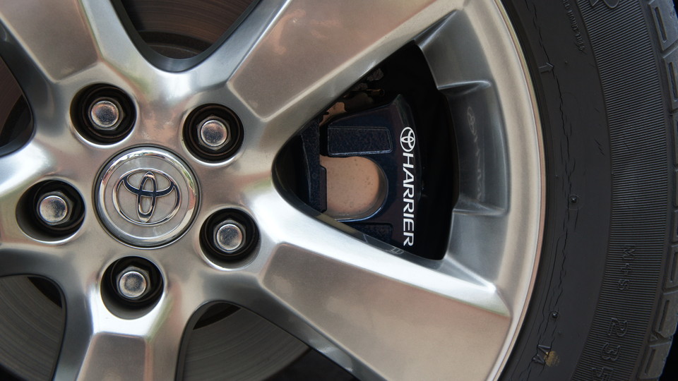 キャリパー塗装施工事例：ハリアー純正キャリパー塗装　COLOR：#062 sapphire deep blue pearl IMG72_1061_eawGb9_sub2.jpg