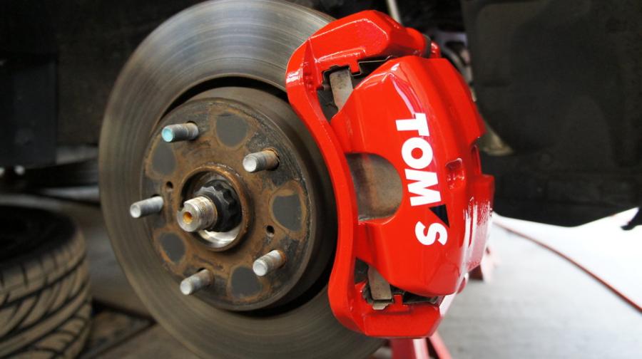 キャリパー塗装施工事例：アルファード純正キャリパー塗装　COLOR：#001 Italian losso solid IMG72_1353_GkxLw9_sub1.jpg