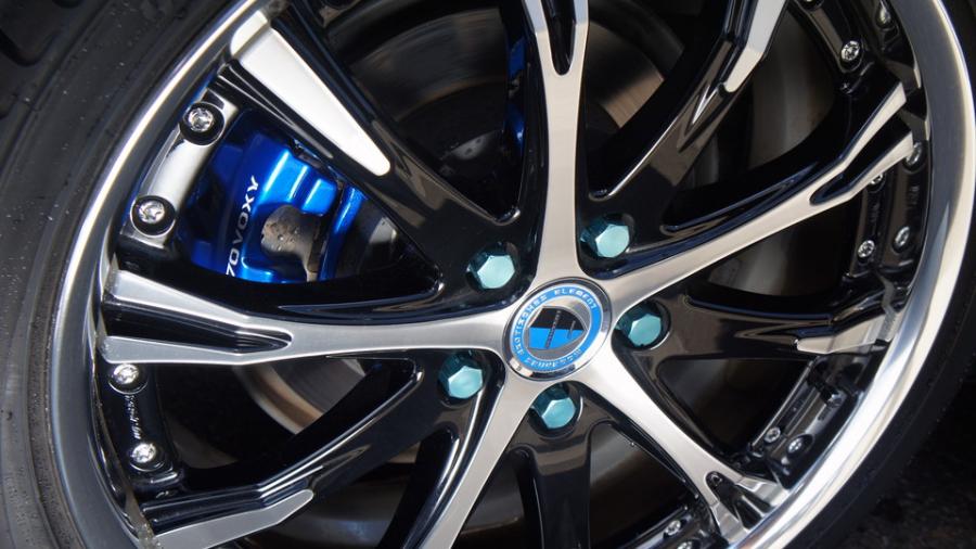 キャリパー塗装施工事例：トヨタヴォクシーVOXY　キャリパー塗装　COLOR：#1115 Deep marine blue IMG72_1442_ifm5MZ_sub4.jpg