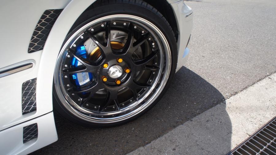 キャリパー塗装施工事例：クラウンアスリート　キャリパー塗装＆ローター塗装＆加工　COLOR：#1111 Charm gross candy blue（表面ハイポリッシュ加工）、#003 Tokyo midnight gold　加工Type：C6S8D IMG72_1444_x7AHaO_sub2.jpg