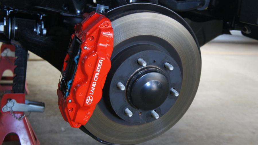 ランドクルーザープラド　キャリパー塗装　COLOR:#1112 Racing red