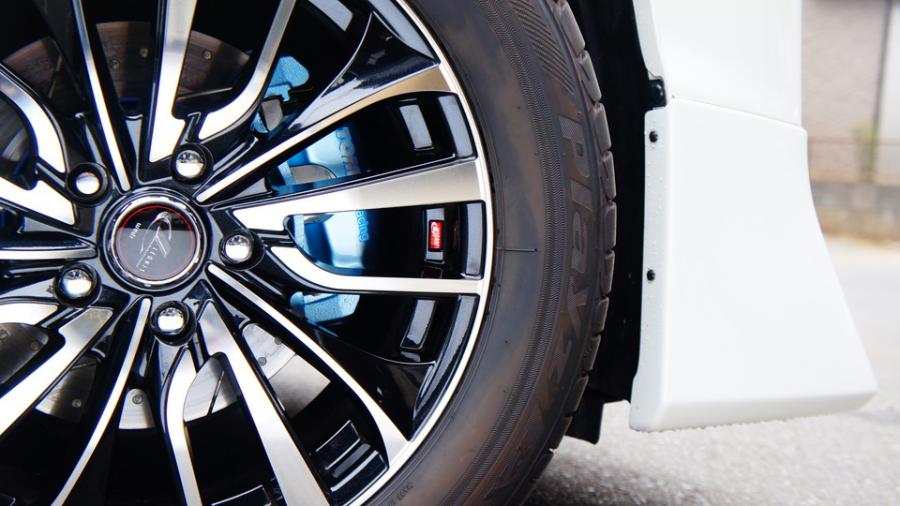 キャリパー塗装施工事例：トヨタヴェルファイア　キャリパー塗装＆ローター塗装　COLOR:#1109 Transparent aqua blue metallic＆#1115 Deep marine blue　ローター加工Type:DP IMG72_1596_Us0Ztn_sub5.jpg