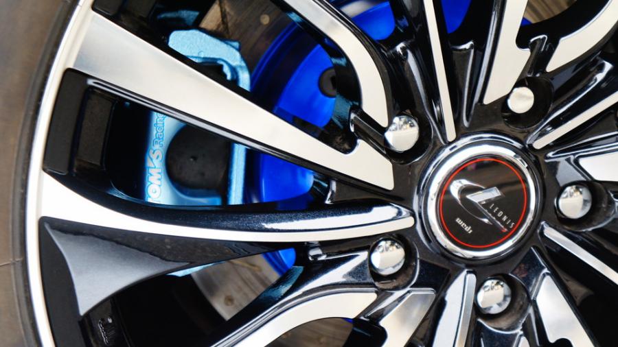 キャリパー塗装施工事例：トヨタヴェルファイア　キャリパー塗装＆ローター塗装　COLOR:#1109 Transparent aqua blue metallic＆#1115 Deep marine blue　ローター加工Type:DP IMG72_1596_Us0Ztn_sub6.jpg