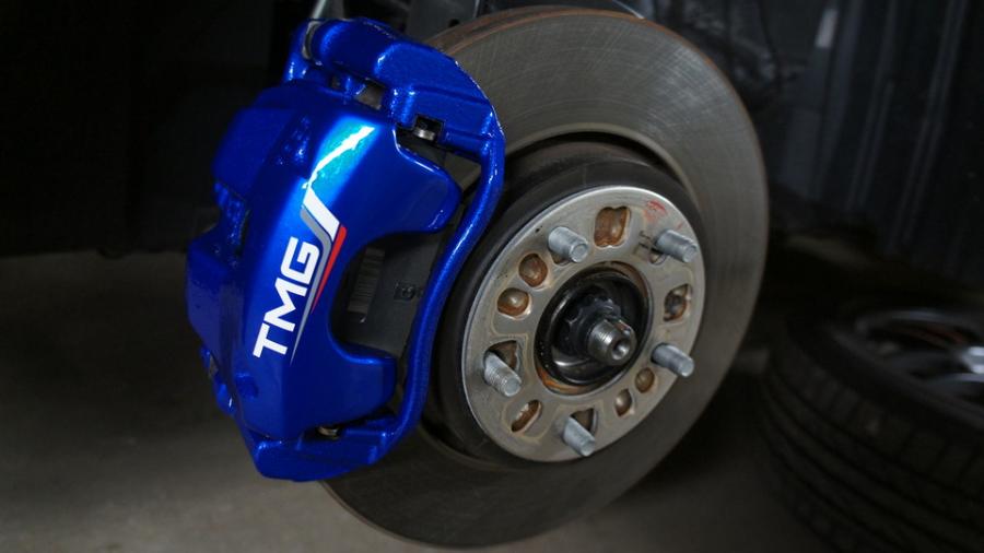 キャリパー塗装施工事例：トヨタCH-R　キャリパー塗装　COLOR:#1115 Deep marine blue IMG72_1602_SQFr25_sub1.jpg