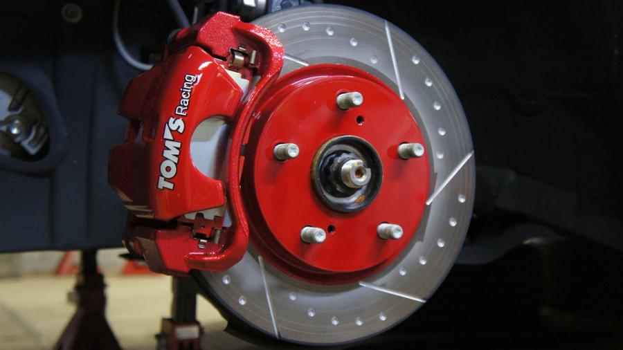 キャリパー塗装施工事例：トヨタVOXY　キャリパー塗装＆ローター塗装　COLOR:#1102 Charm gross candy red　ローター加工Type:DP IMG72_1636_B167yj_sub1.jpg