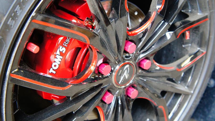 キャリパー塗装施工事例：トヨタVOXY　キャリパー塗装＆ローター塗装　COLOR:#1102 Charm gross candy red　ローター加工Type:DP IMG72_1636_B167yj_sub7.jpg