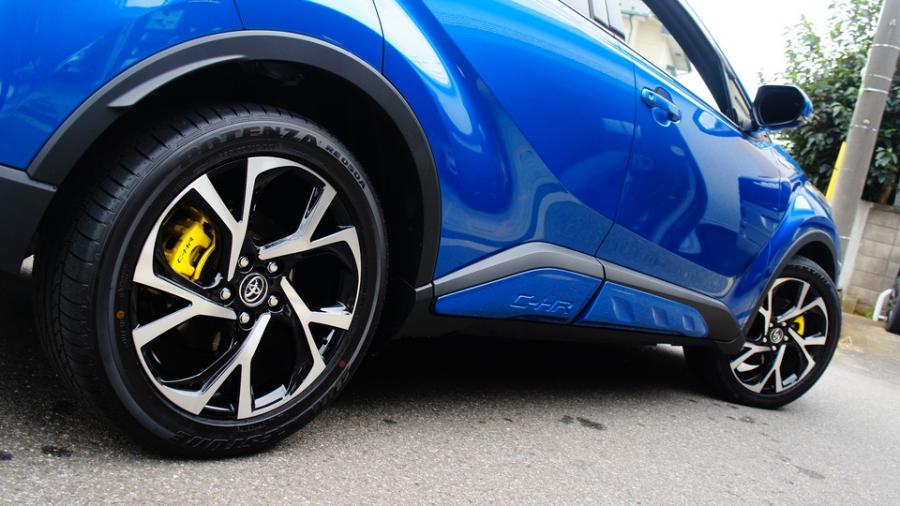 キャリパー塗装施工事例：トヨタCH-R　キャリパー塗装　COLOR:#020 hawaiian passion yellow IMG72_1653_1hgCIn_sub9.jpg