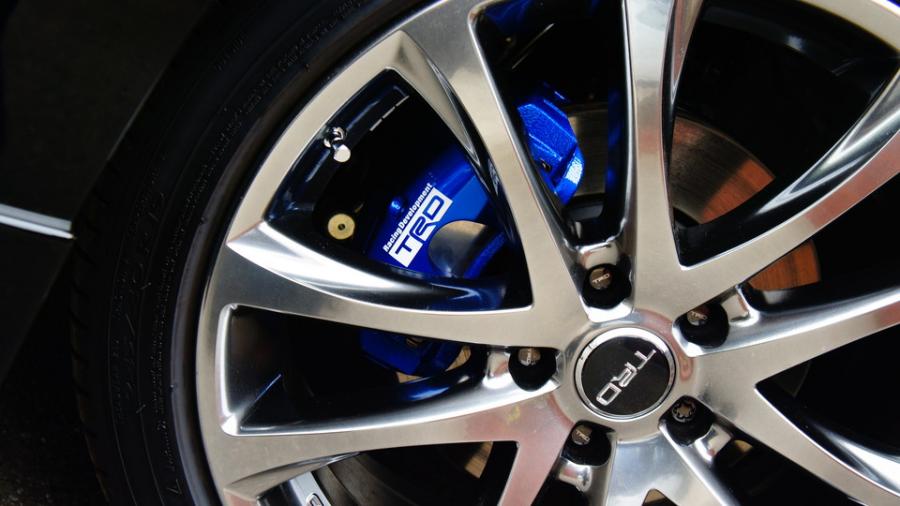 キャリパー塗装施工事例：トヨタアルファード　キャリパー塗装　COLOR:#1115 Deep marine blue IMG72_1723_FTY81G_sub4.jpg