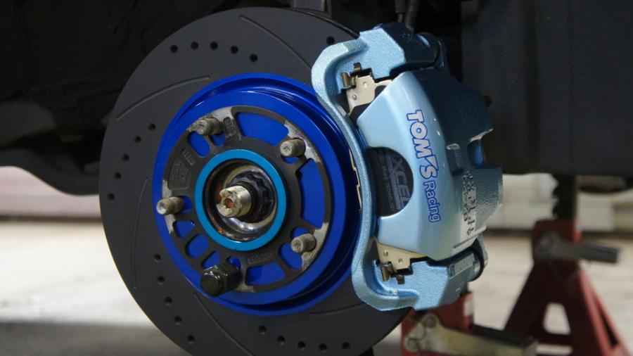 キャリパー塗装施工事例：ベルファイア　キャリパー塗装＆ローター塗装　COLOR:#1109 Transparent aqua blue metallic＆#1109 Transparent aqua blue metallic　ローター加工Type:C6S8D IMG72_1797_gowLRc_sub1.jpg