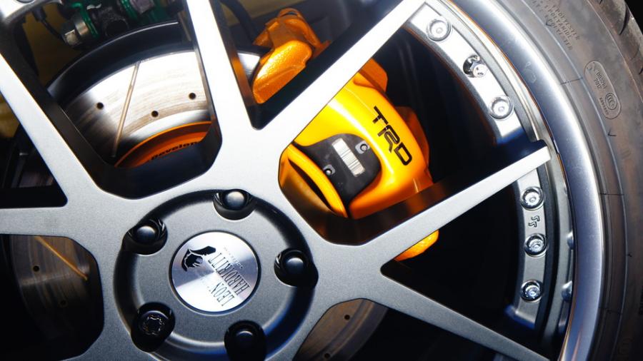 キャリパー塗装施工事例：トヨタCH-R　キャリパー塗装ローター塗装　COLOR:#021 california sunshinne yellow　ローター加工Type:DS4 IMG72_1882_onZmqC_sub5.jpg