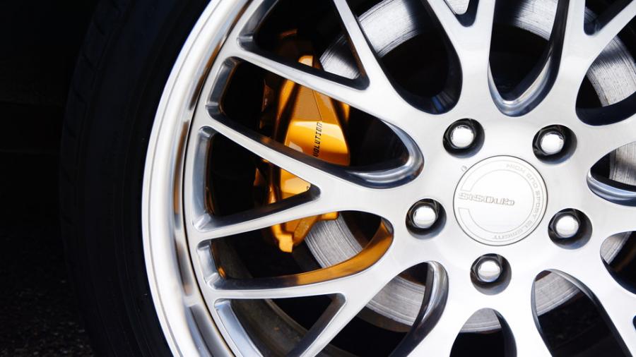 キャリパー塗装施工事例：セルシオ30　キャリパー塗装COLOR:#003 Tokyo midnight gold IMG72_1957_5DgwwJ_sub7.jpg