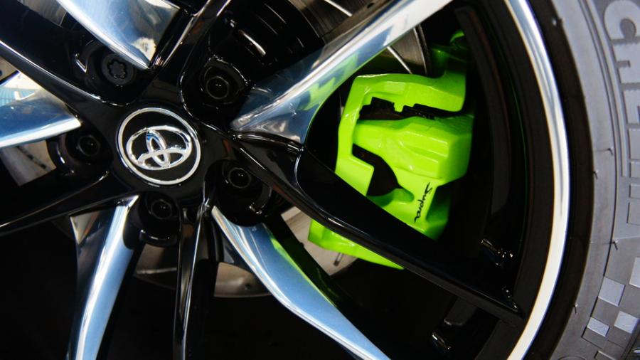 キャリパー塗装施工事例：スープラ　キャリパー塗装COLOR:#1103 Dazzling clearly green　ローター塗装COLOR:#005 Deep coal black　ローター加工Type：C6S4D IMG72_1979_DpiDS2_sub8.jpg