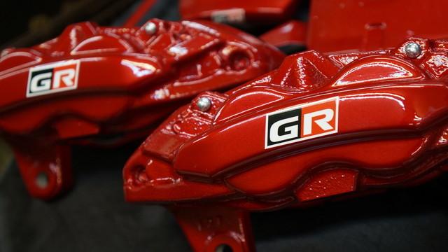 ランクル300GR　キャリパー塗装COLOR:#010 premiun rouge candy red